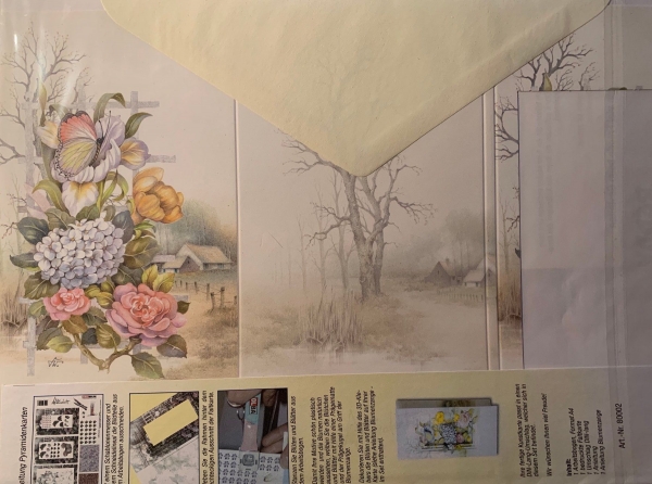 3D Pyramidenkarten-Set Blumen mit Schmetterling